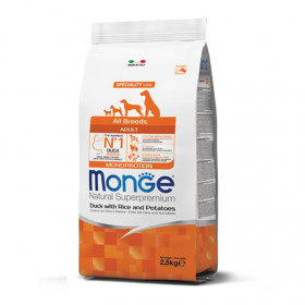 Монопротеинова храна за кучета в зряла възраст от всички породи Monge Natural Superpremium Adult All breeds Duck, Rice & Potatoes с патешко, ориз и картофи 12кг + подарък кутия паучове